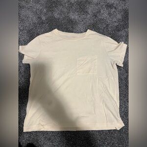 Yellow t-shirt, medium